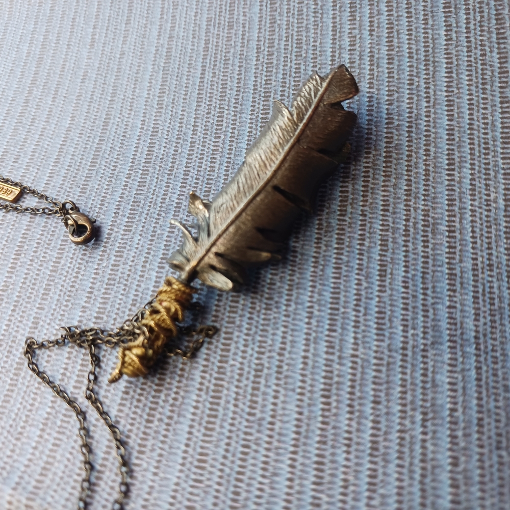 Feather Pendant Necklace - Picture 6 of 9
